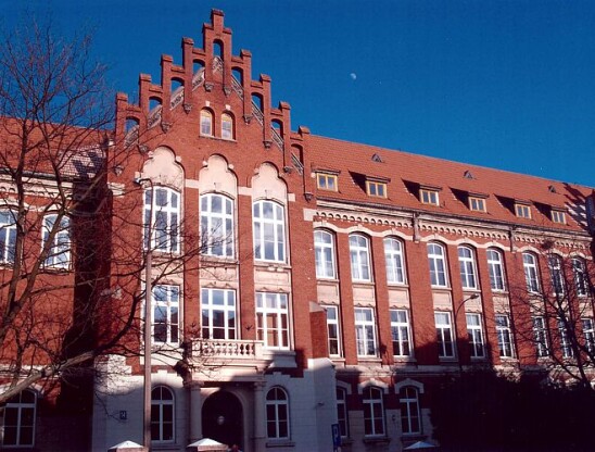 Zdjęcie fasady budynku Szkoły